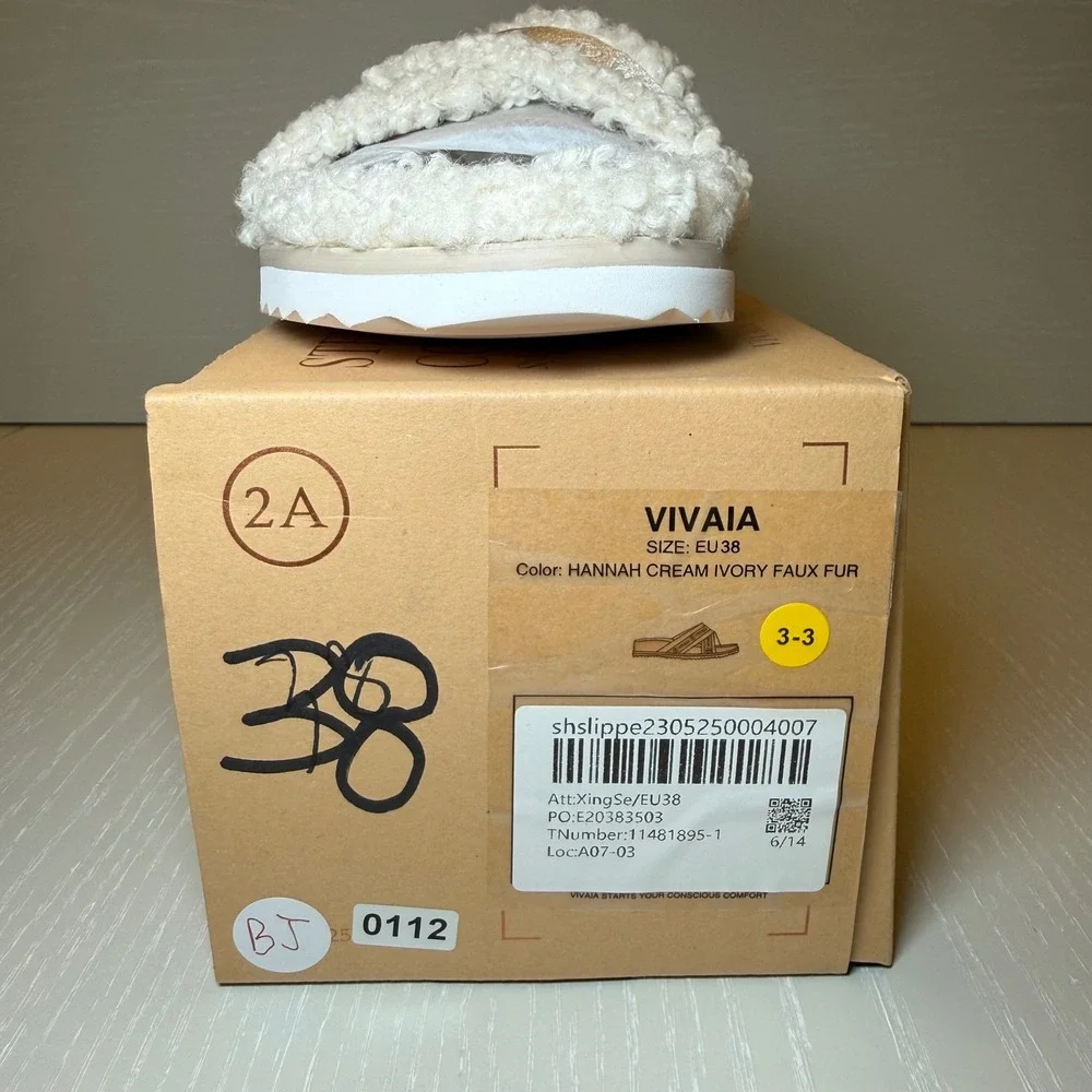 VIVAIA Margot Walker Black‎ Flats | NWT - EU 38 / US 7–7.5 + FREE Cozy Slippers